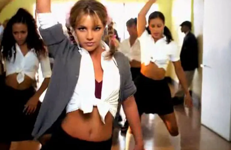 1999, αρχίζει το φαινόμενο Britney Spears, Baby One More Time