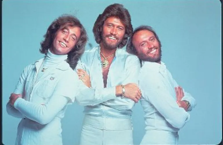 Πέρασαν 41 χρόνια - Stayin' Alive - Bee Gees
