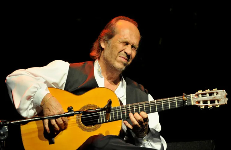 Paco De Lucia: Ένας δεξιοτέχνης του φλαμένκο...