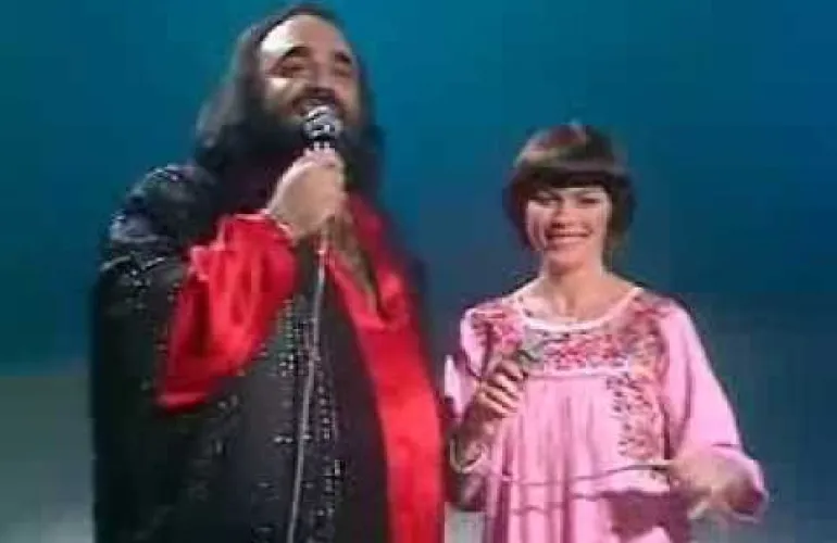 Ντέμης  Ρούσσος, Μιρέιγ Ματιέ, από τον Γιώργο Παπαστεφάνου