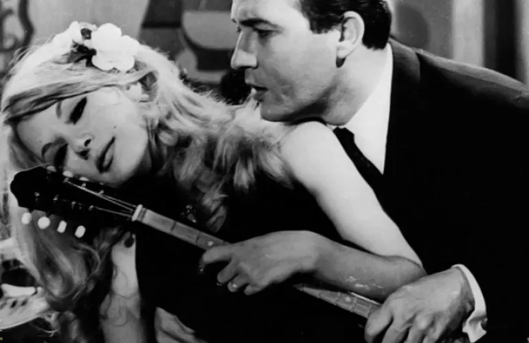 Χρόνια Πολλά Ελευθερία, Λευτέρη