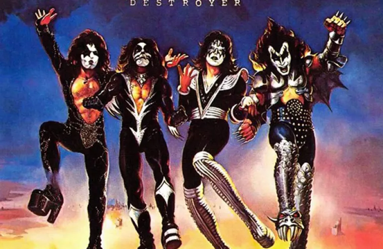 43 χρόνια μετά - Destroyer - Kiss (1976)