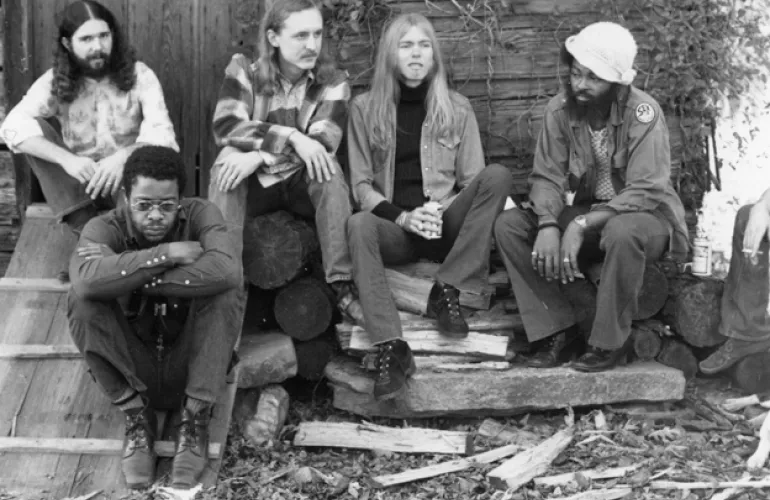 Καλή Πρωτοχρονιά με τους Allman Brothers. Ευτυχισμένο το..........1973.